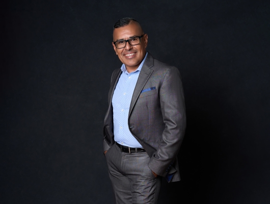 Oscar De La Cruz Photo